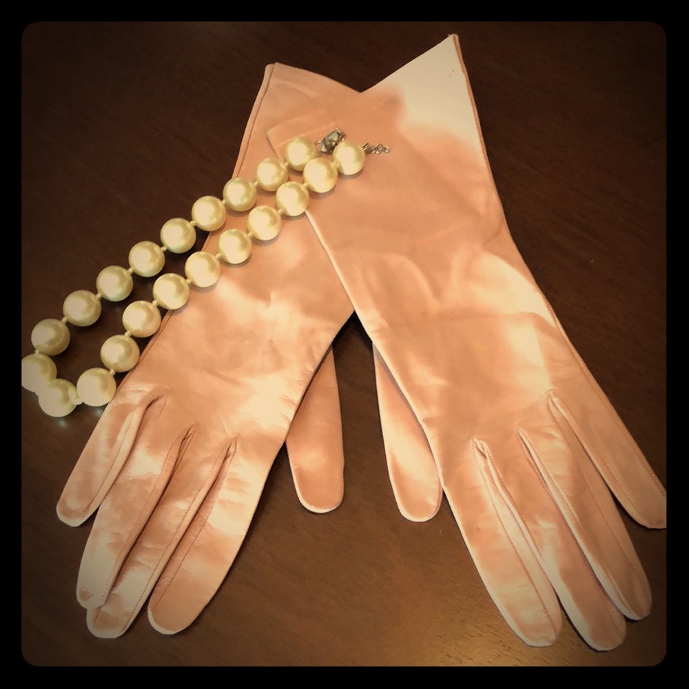 Luxuriously soft pale pink leather gloves